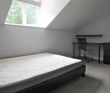 5 bedroom terraced house to rent - Photo 4