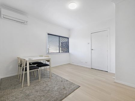 2 Acacia Avenue, St Marys NSW 2760 - House For Rent | Domain - Photo 4