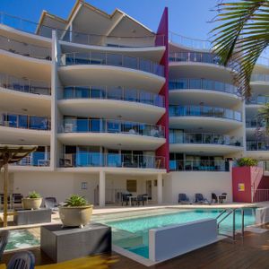 Spectacular Views of the Pacific Ocean - Photo 3