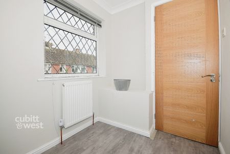 3 bedroom terraced house to rent - Photo 3