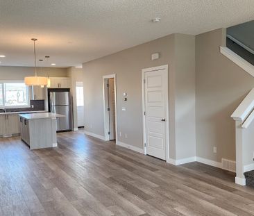 21455 Sheriff King Street Southwest, Calgary - Photo 5