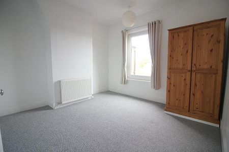 2 Bedroom Terraced To Rent - Photo 3