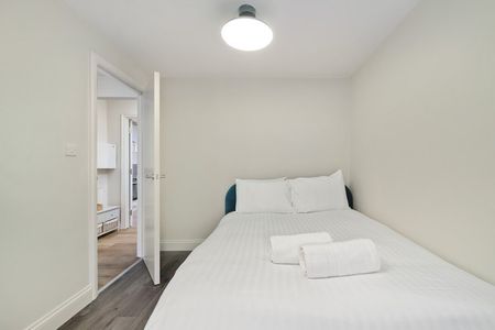 Whitfield Street - Photo 4