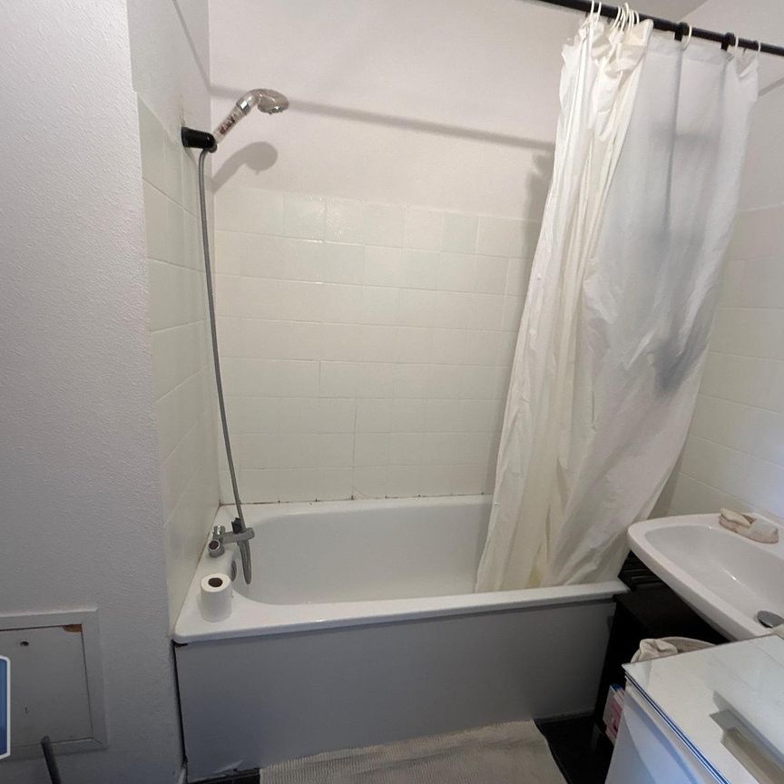 Location Appartement 1 pièce 27m² TALENCE 33400 - Photo 1