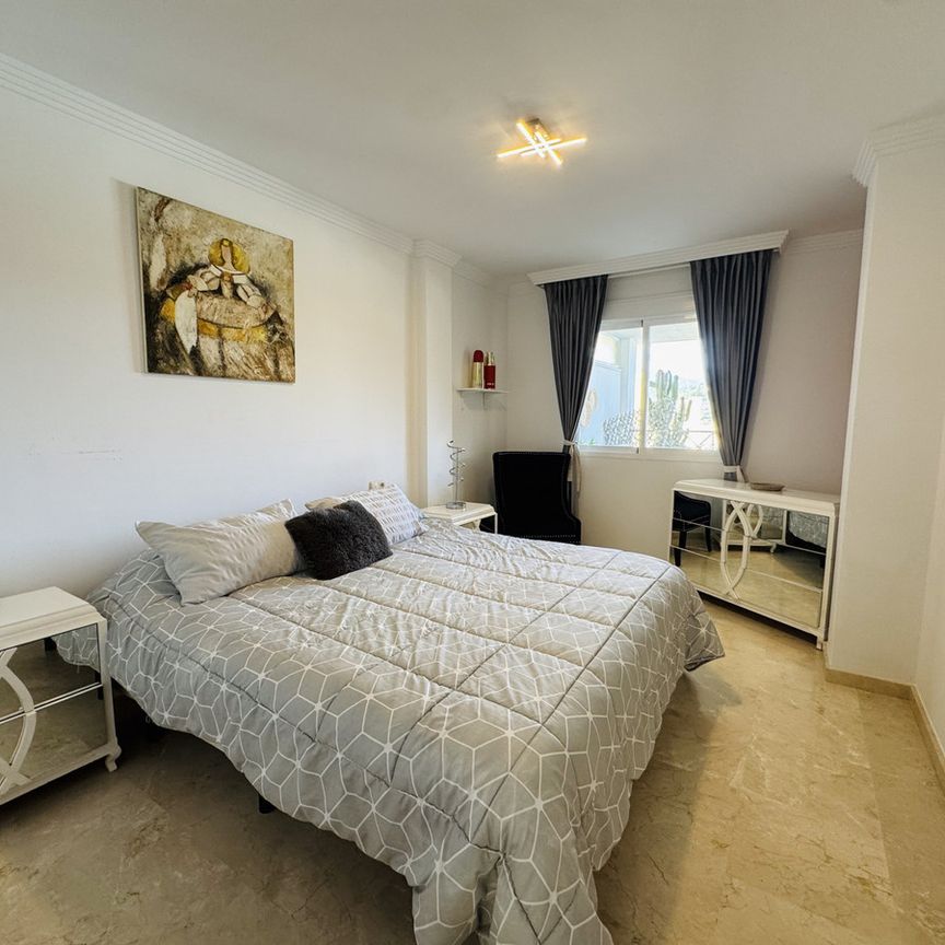 Middle Floor Apartment · Nueva Andalucía - Photo 1