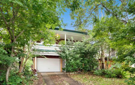 Charming Indooroopilly Home At A Bargain! - Photo 3