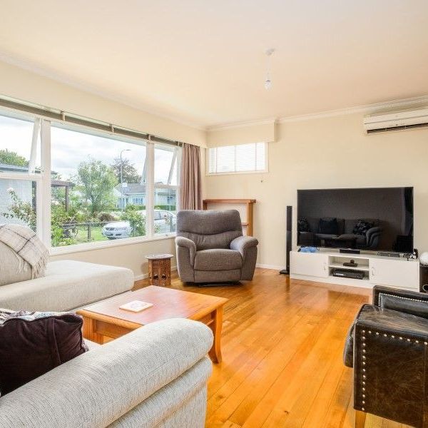 Spacious Family Home - Photo 1