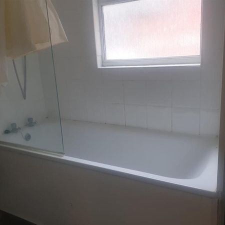 3 bedroom house to rent - Photo 4