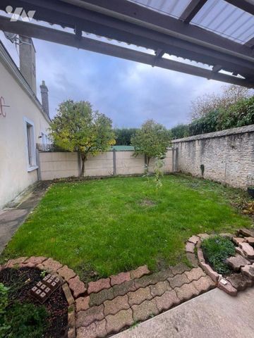 Maison à Louer à Nogent-le-Rotrou (28400) en Eure-et-Loir (28) Cette maison dispose d'une su... - Photo 5