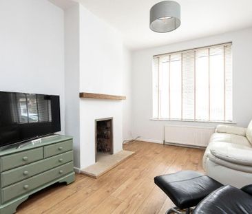 2 bedroom terraced house to rent - Photo 2