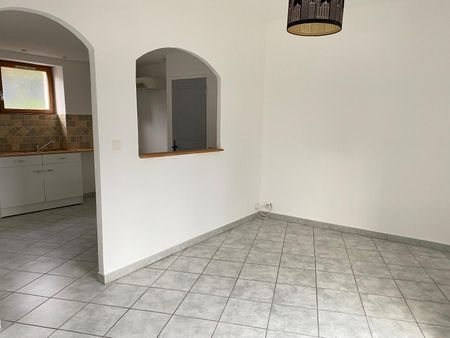 Location Appartement 1 pièce 22m² LABEGUDE 07200 - Photo 2