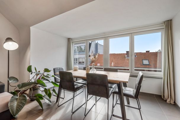 Centraal en rustig gelegen appartement met 2 slaapkamers - Foto 1