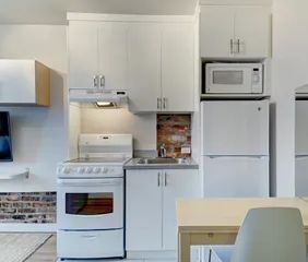 1 room apartment of 46m² in Quebec - Photo 2