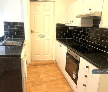 4 bedroom terraced house to rent - Photo 1