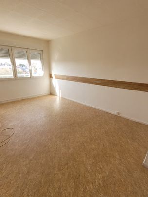 Location Appartement 2 pièces 40m² MAUBEUGE 59600 - Photo 1