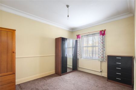 Sylvan Road, E11 - Photo 3