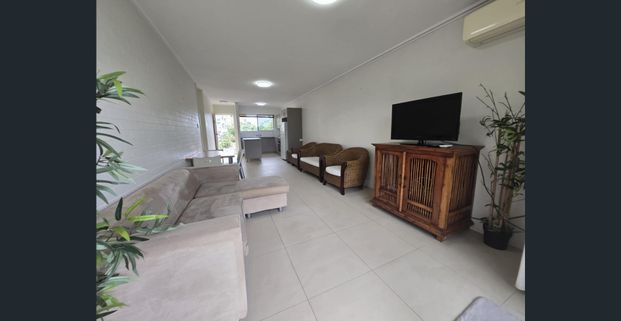 300m to UQ, Furnished, Sleeps 3 - Photo 1
