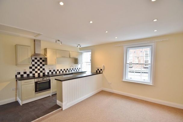1 bedroom flat to rent - Photo 1