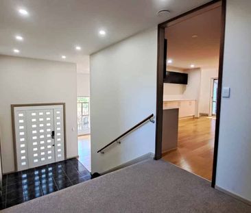 Spacious Family House - Photo 5
