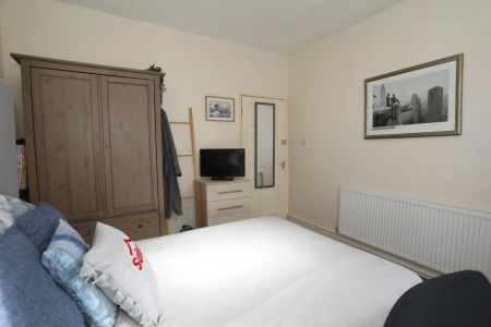 Grasmere Street (4 bed) - Photo 5