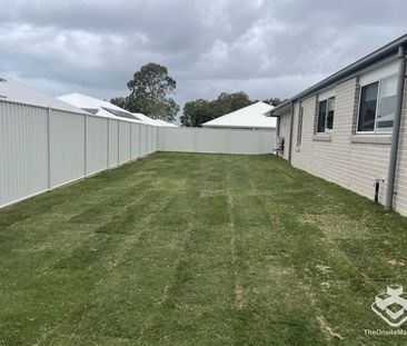 Brand New 4 Bedroom Home - Photo 4