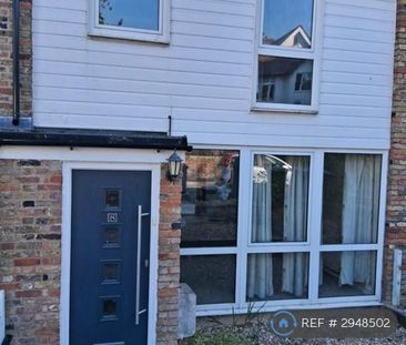 3 bedroom terraced house to rent - Photo 2