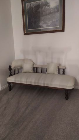 Melton South - Photo 2