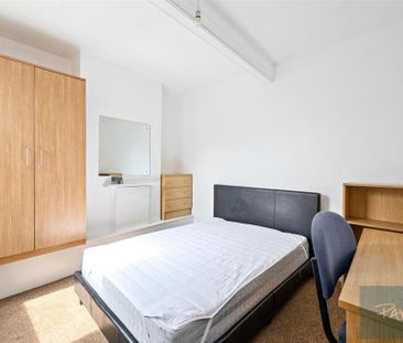 3 bedroom apartment to rent - Photo 5