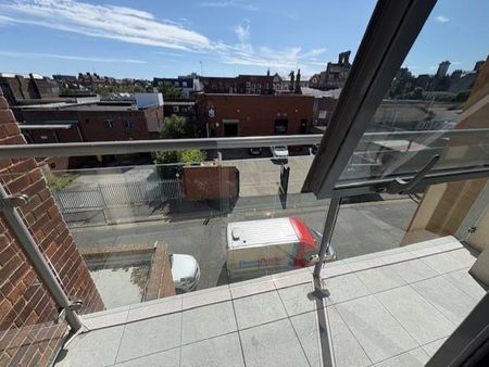 2 bedroom apartment to rent - Photo 4