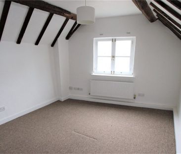 2 Bedroom House - Church Street, Romsey - Photo 6