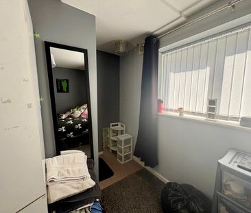 1 bedroom ground floor flat to rent - Photo 2