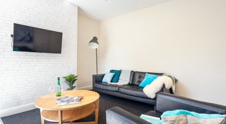 25a St Michael’s Road, Headingley, Leeds, LS6 3BG - Photo 2