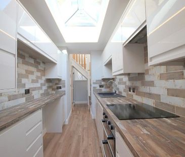 2 bedroom detached house to rent - Photo 3