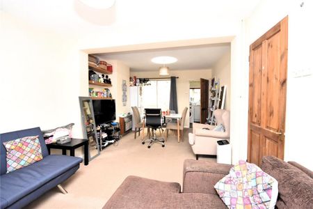 3 bedroom house to rent - Photo 2