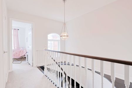 For Lease - 28 Sylwood Crescent, Vaughan, Ontario - Photo 3