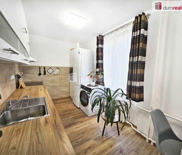 Pronájem bytu 2+1 54 m2 - Fotografie 2