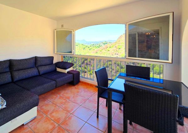 Apartment with 2 bedrooms with swimming pool LONG TERM