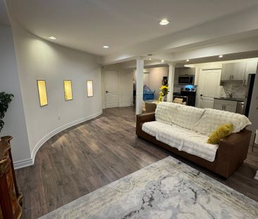 For Lease - 207 Shaftsbury Avenue Unit# basment, Richmond Hill, Ont... - Photo 2