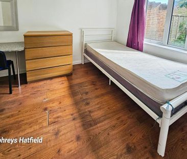 5 bedroom terraced house to rent - Photo 4