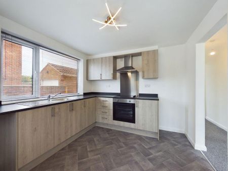 3 bedroom apartment to rent - Photo 3