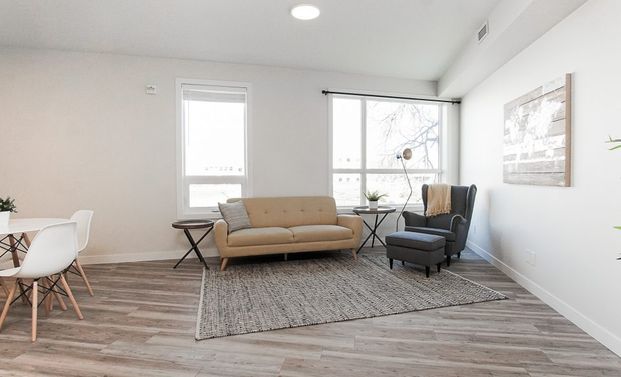 207-18 Picardy Place, Winnipeg, MB - Photo 1