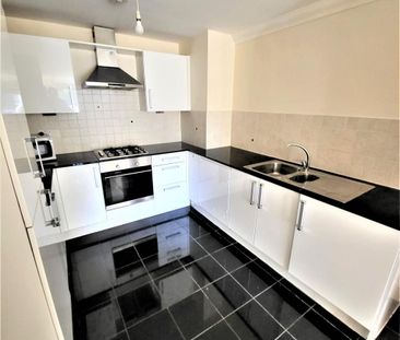 3 bedroom apartment to rent - Photo 5