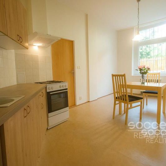 Pronájem bytu 1+1 42 m2 - Fotografie 1