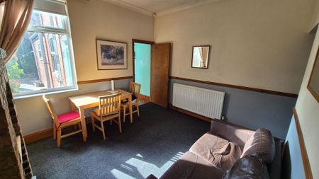 3 bedroom terraced house to rent - Photo 4