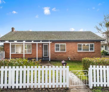 Light and Bright Three Bedroom Home - Photo 4