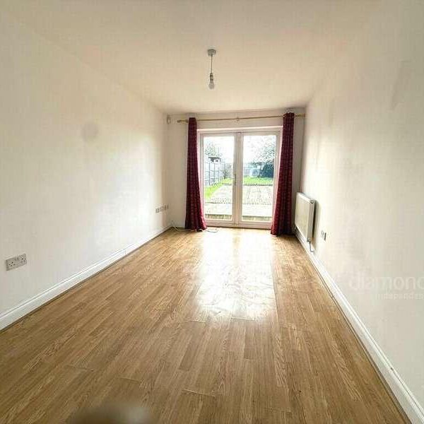 Brabazon Road, Hounslow, TW5 - Photo 1