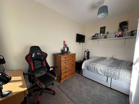 Carrington Terrace, Barnstaple, EX32 - Photo 5