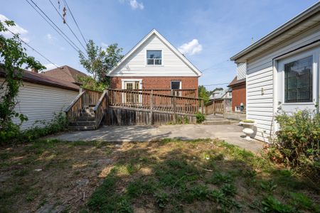 For Lease - 1650 King Street Unit# Main, Hamilton, Ontario - Photo 3