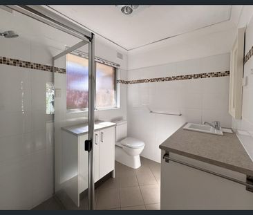 Hi, I’m your inner-city unit ready to move in with a private yard - Photo 4