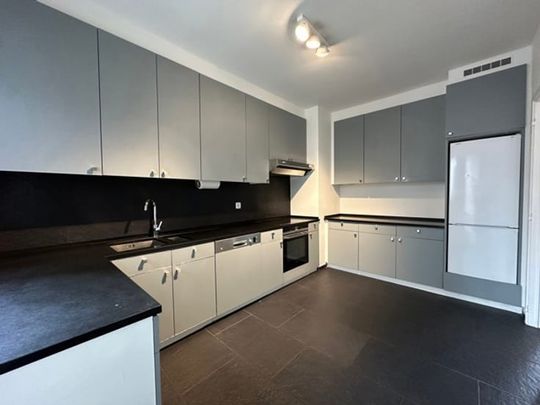 Appartement te huur - Photo 1